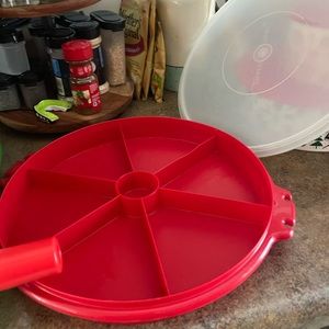 Tupperware divided dish